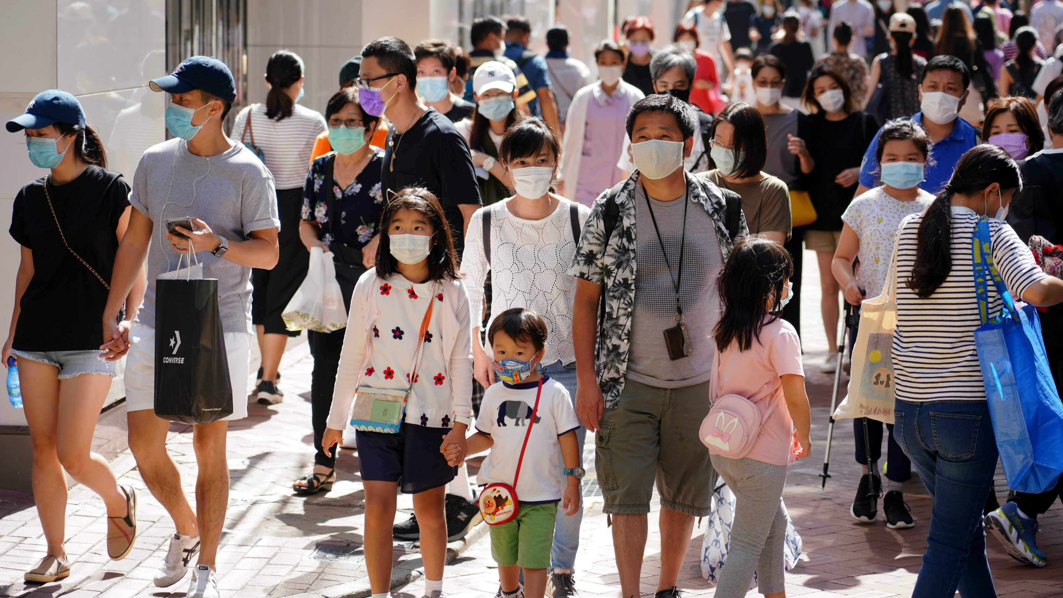 消息指本港22日新增約10宗確診 再有無源頭個案