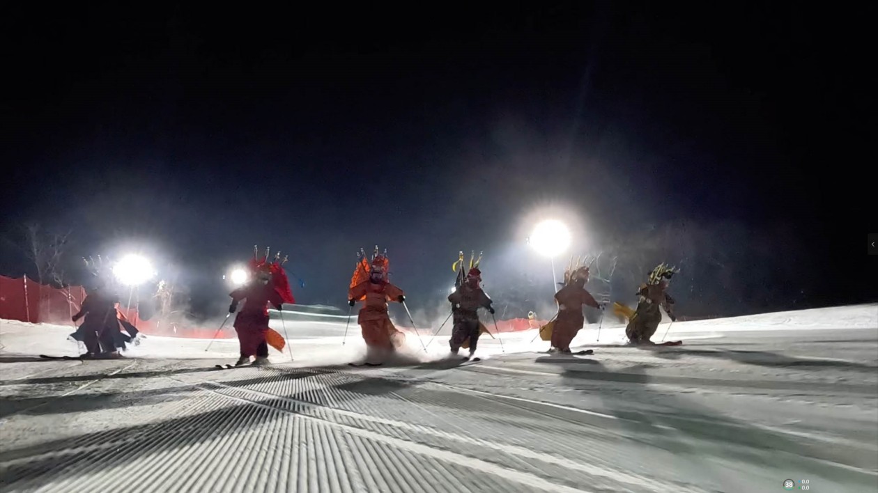 當(dāng)吉林滑雪勝地遇見(jiàn)京劇國(guó)粹  才是國(guó)潮的正確打開(kāi)方式