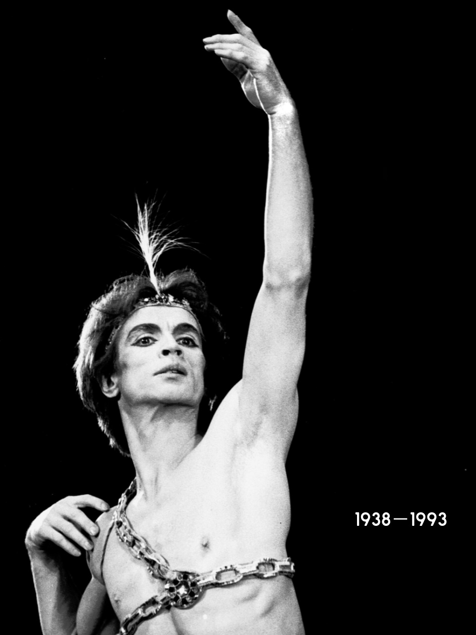 Nureyev_1_960x1280_new_The Rudolf Nureyev Foundation_5AQF1.jpg